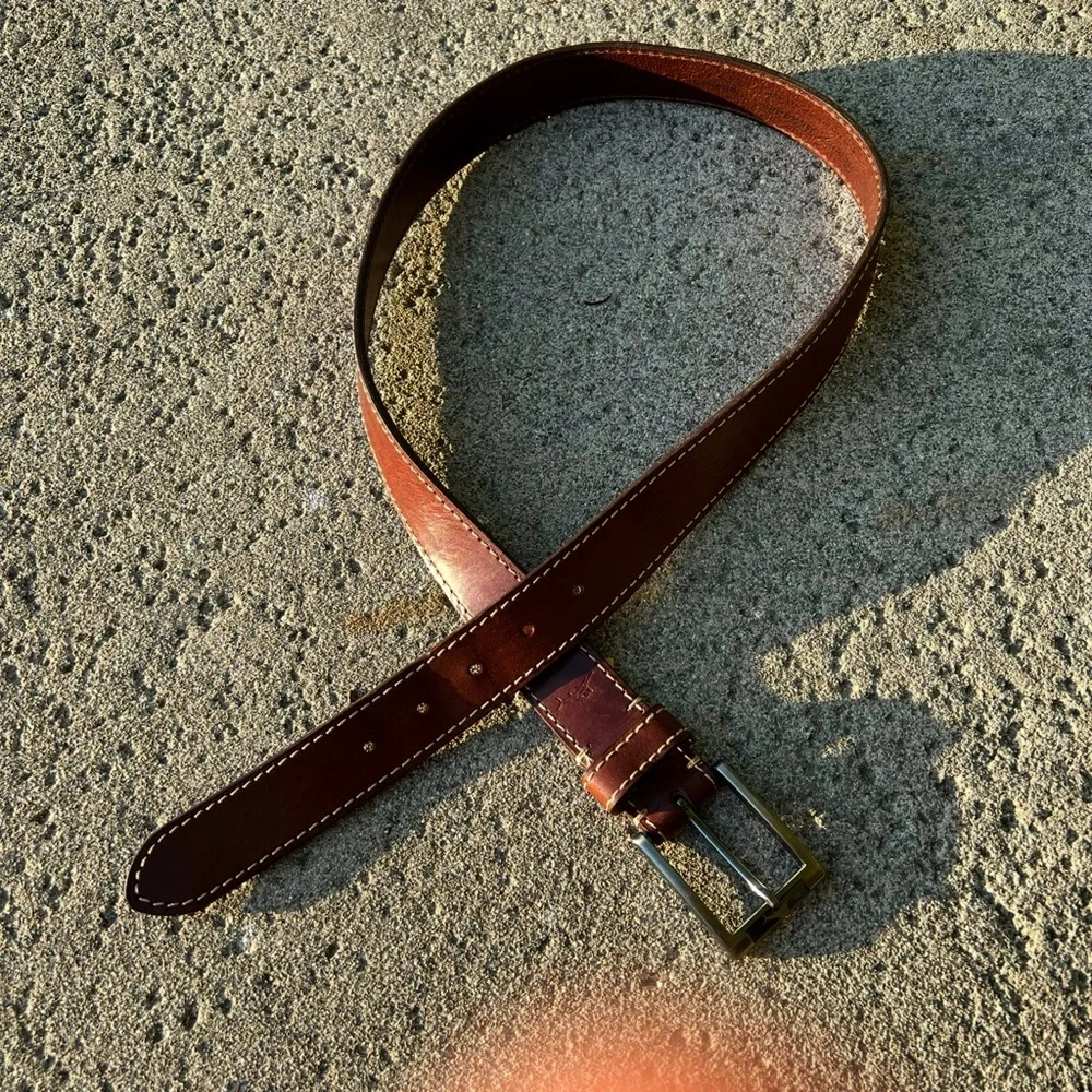 Tommy Bahama Tan Leather Belt Silver Buckle Size 36